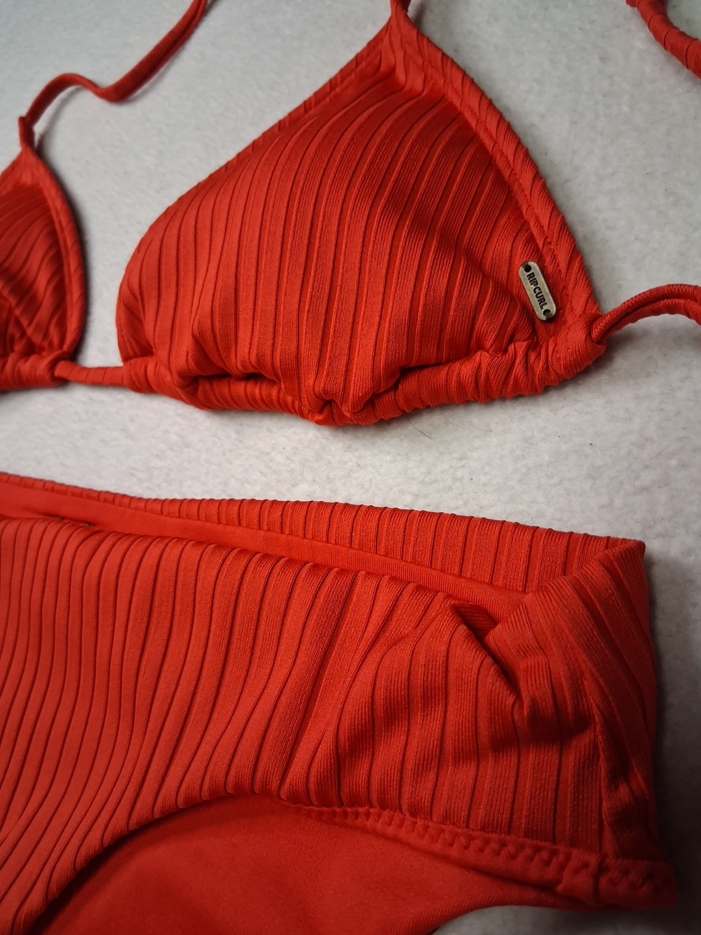 Rip Curl Red Ribbed Triangle Bikini Set - Picture 4 of 6
